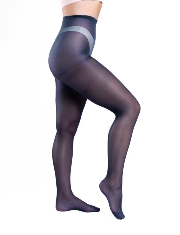 Panty escolar azul marino 40 denier Ingesa, vista lateral sobre fondo blanco